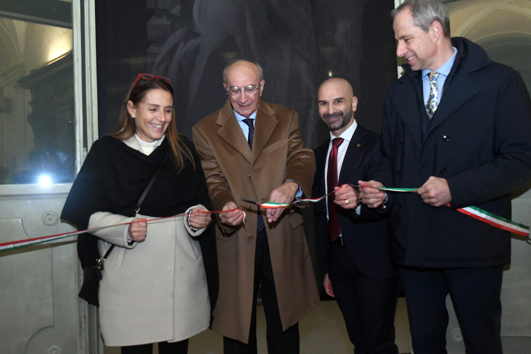 Il taglio del nastro con il sindaco Tarasconi, il presidente Nenna, l'assessore Fiazza e Antonio Iommelli