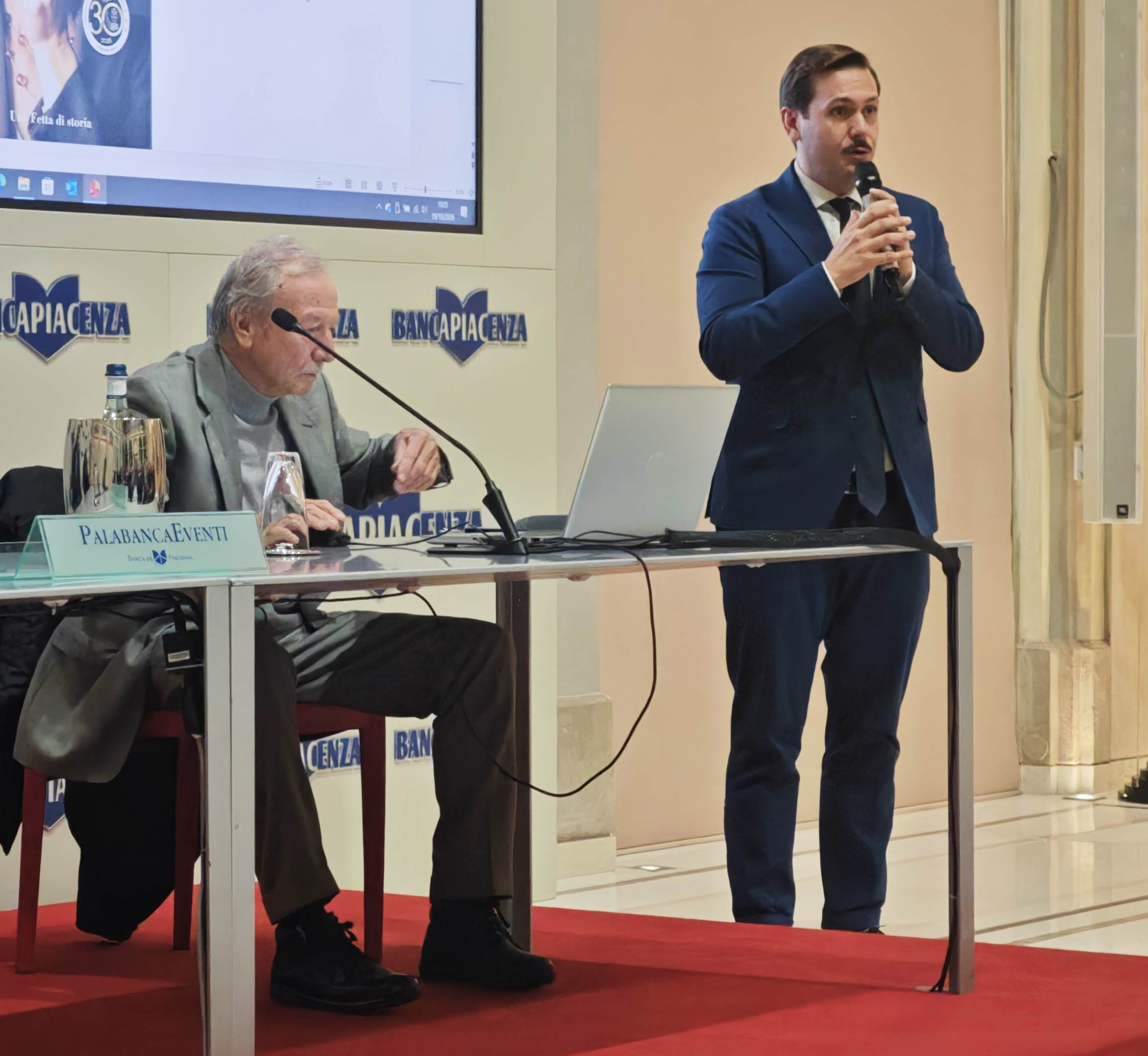 L'assessore comunale Simone Fornasari è intervenuto per un breve saluto