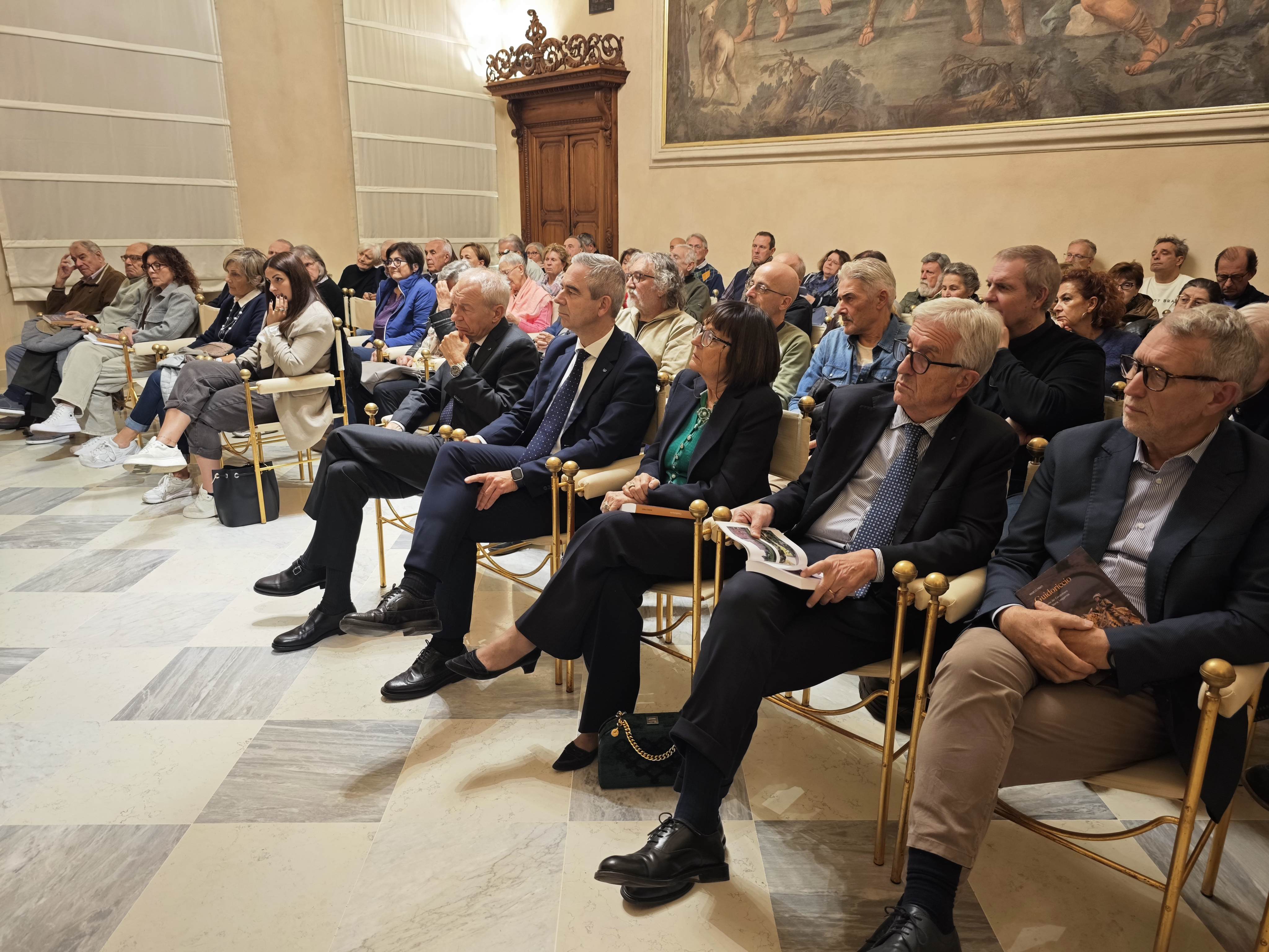 Pubblico numeroso in Sala Panini del PalabancaEventi