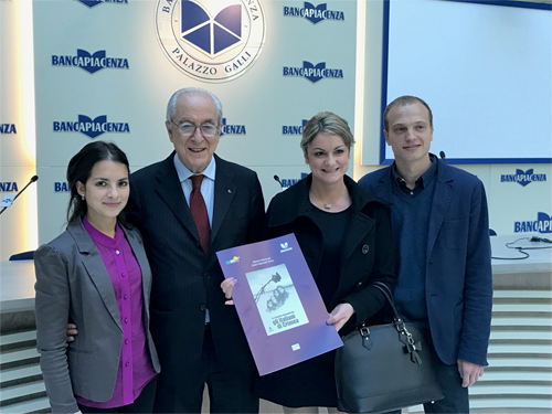 AFFLUSSO CONTINUO DI VISITATORI ALLA MOSTRA DI PALAZZO GALLI