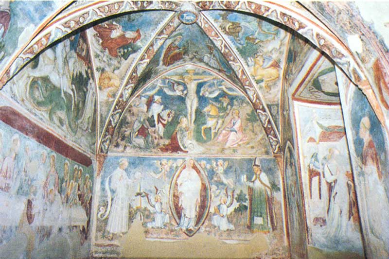 AFFASCINATO DALLA CAPPELLA AFFRESCATA DAI BEMBO