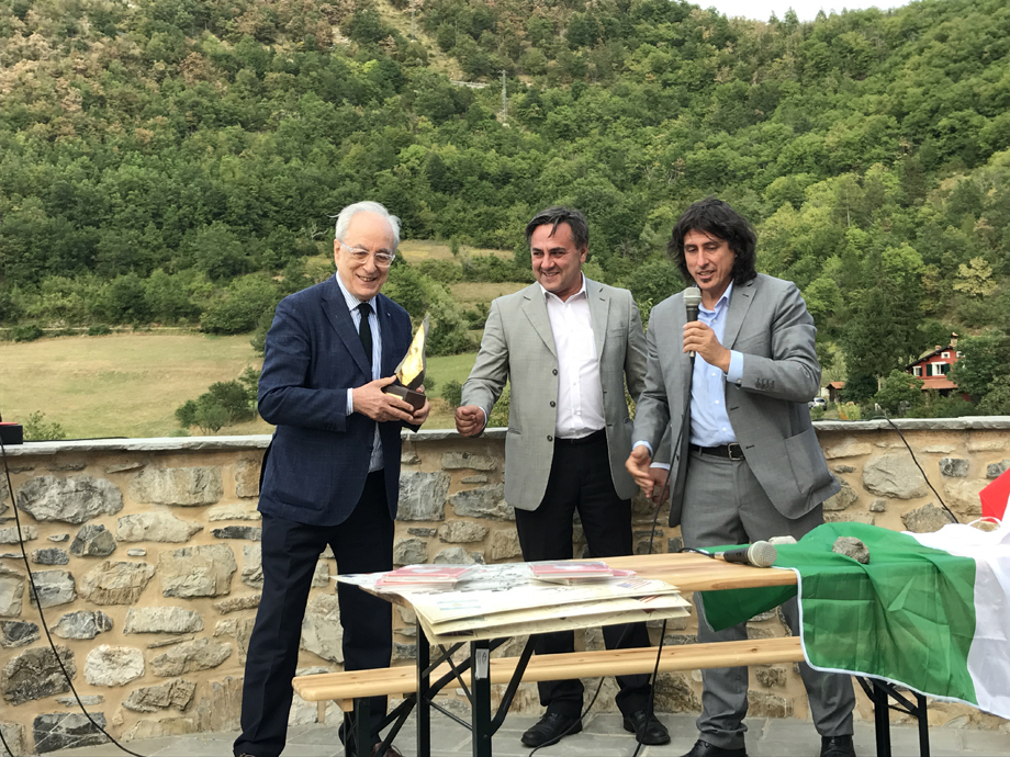 PREMIATA LA BANCA A CERIGNALE