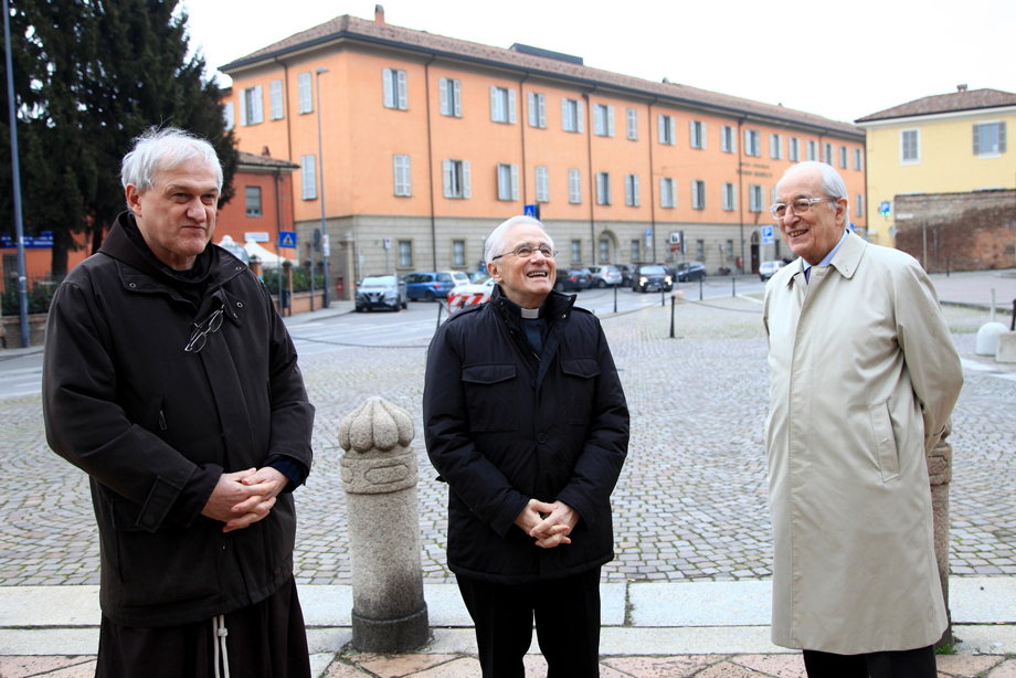 DUE VESCOVI CONTEMPORANEAMENTE ALL'ALTEZZA DEGLI AFFRESCHI DEL PORDENONE