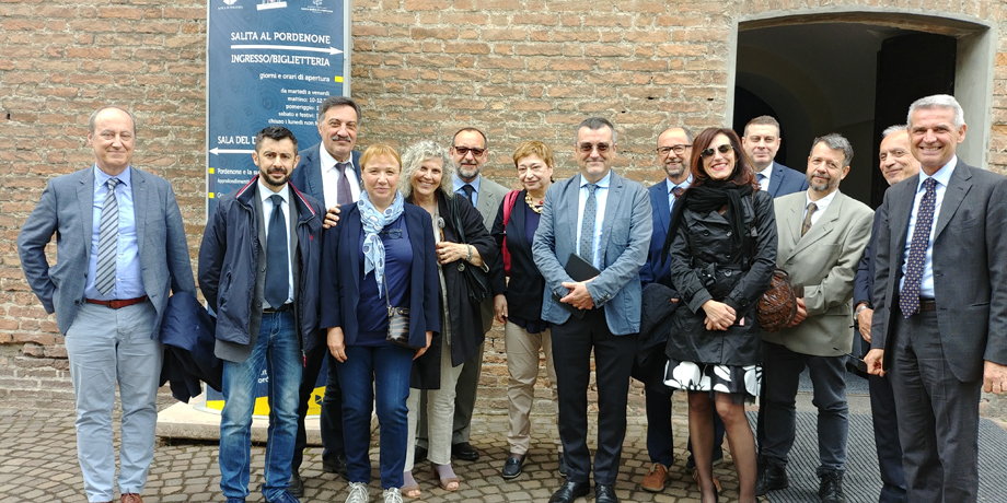 IL MONDO DELLA SCUOLA ALLA SALITA AL PORDENONE