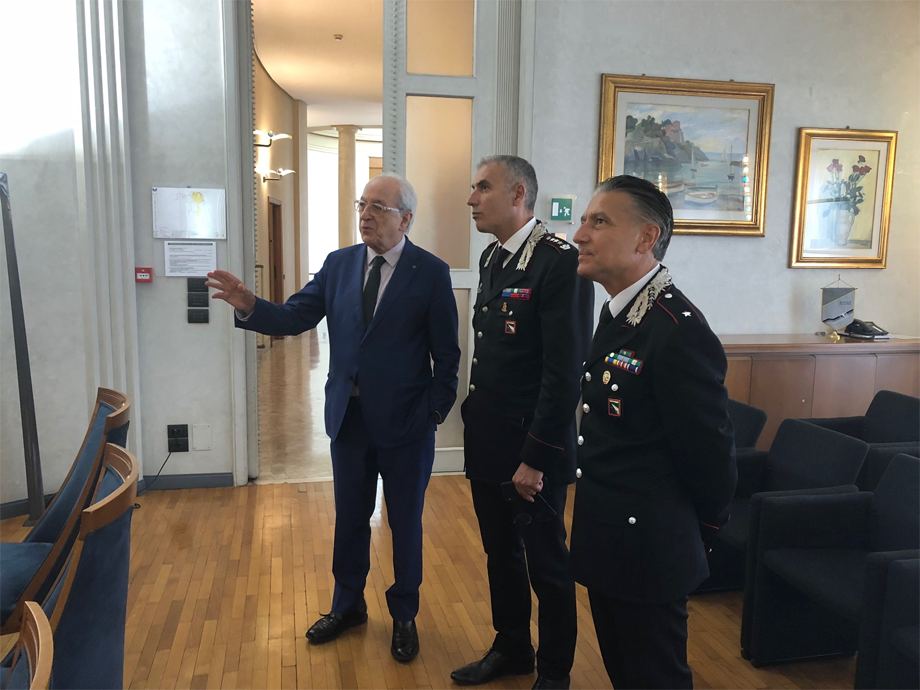 IL NUOVO COMANDANTE PROVINCIALE DEI CARABINIERI IN VISITA ALLA BANCA