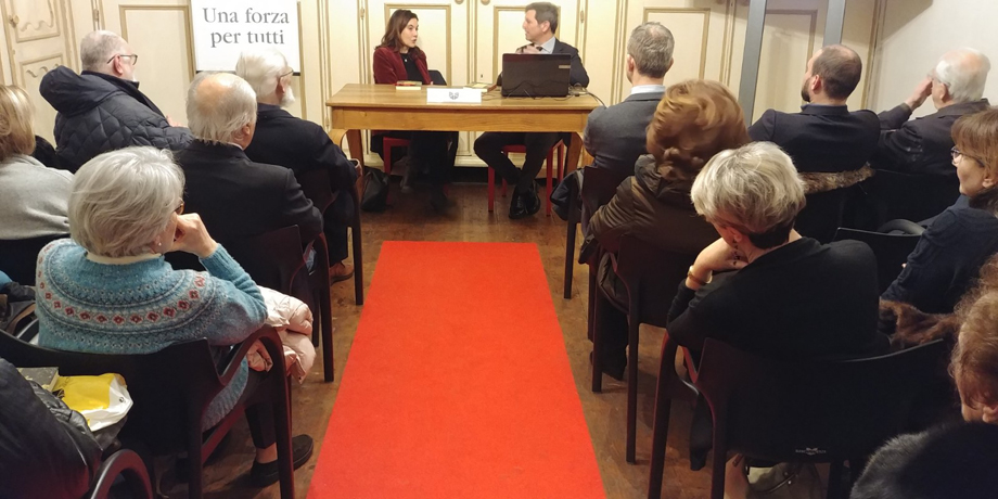 Le regole d'oro per un giardino perfetto svelate in un libro dalla paesaggista piacentina Isabella C