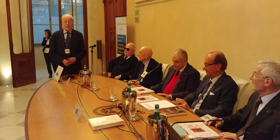 «IL LIBRO SULLE VESTIGIA FARNESIANE FA CAPIRE AI PIACENTINI CHE PIACENZA HA UNA STORIA CHE VA ONORAT