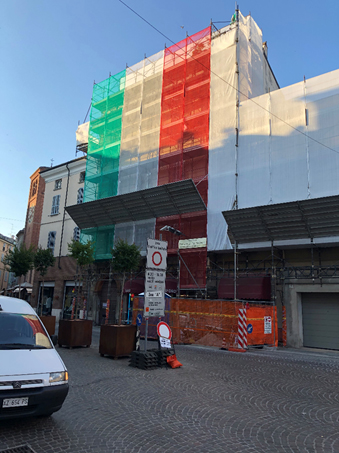 TRICOLORE IN PIAZZA BORGO