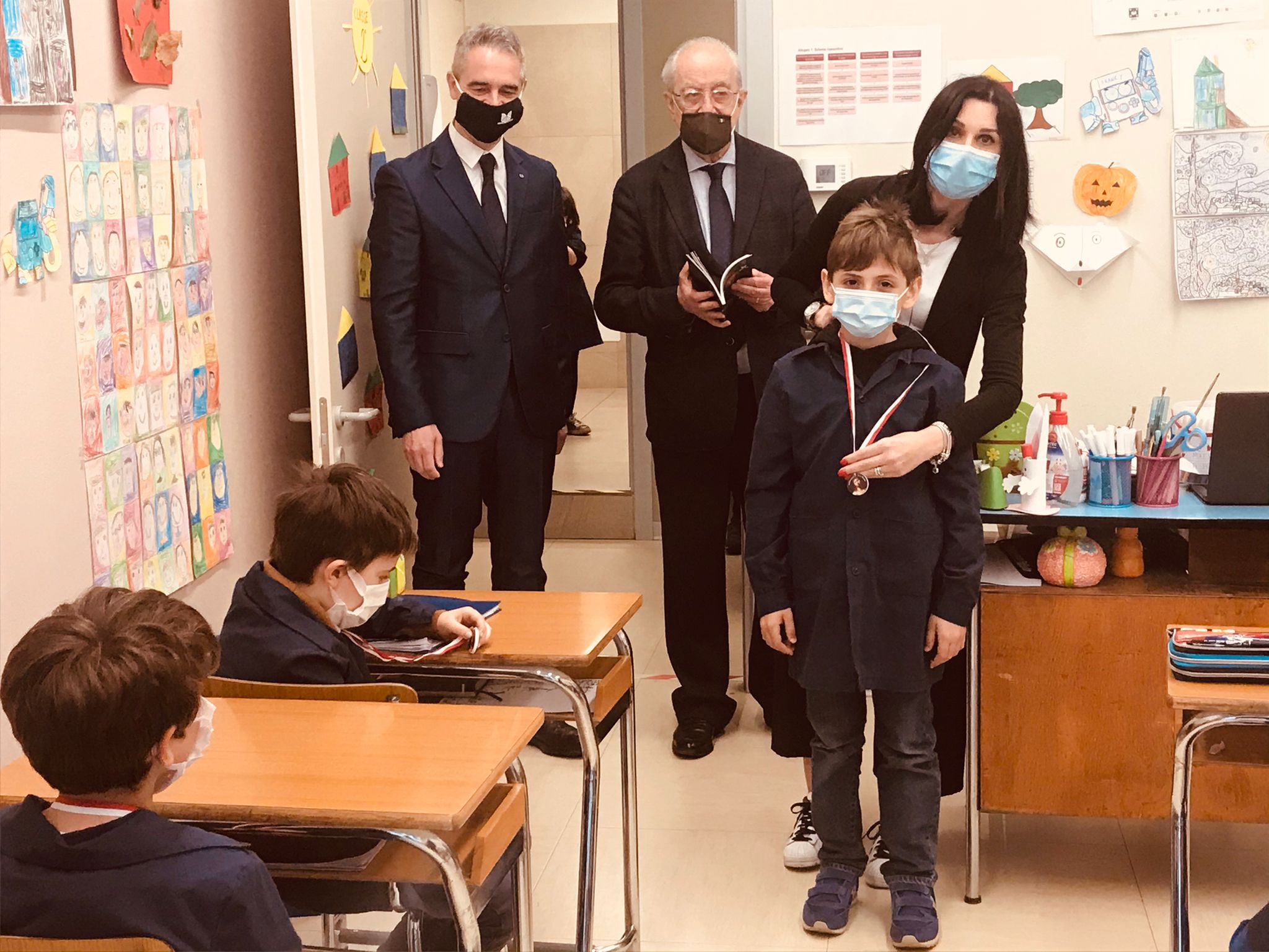 GLI ALUNNI DELLA SCUOLA ELEMENTARE SANT'ORSOLA