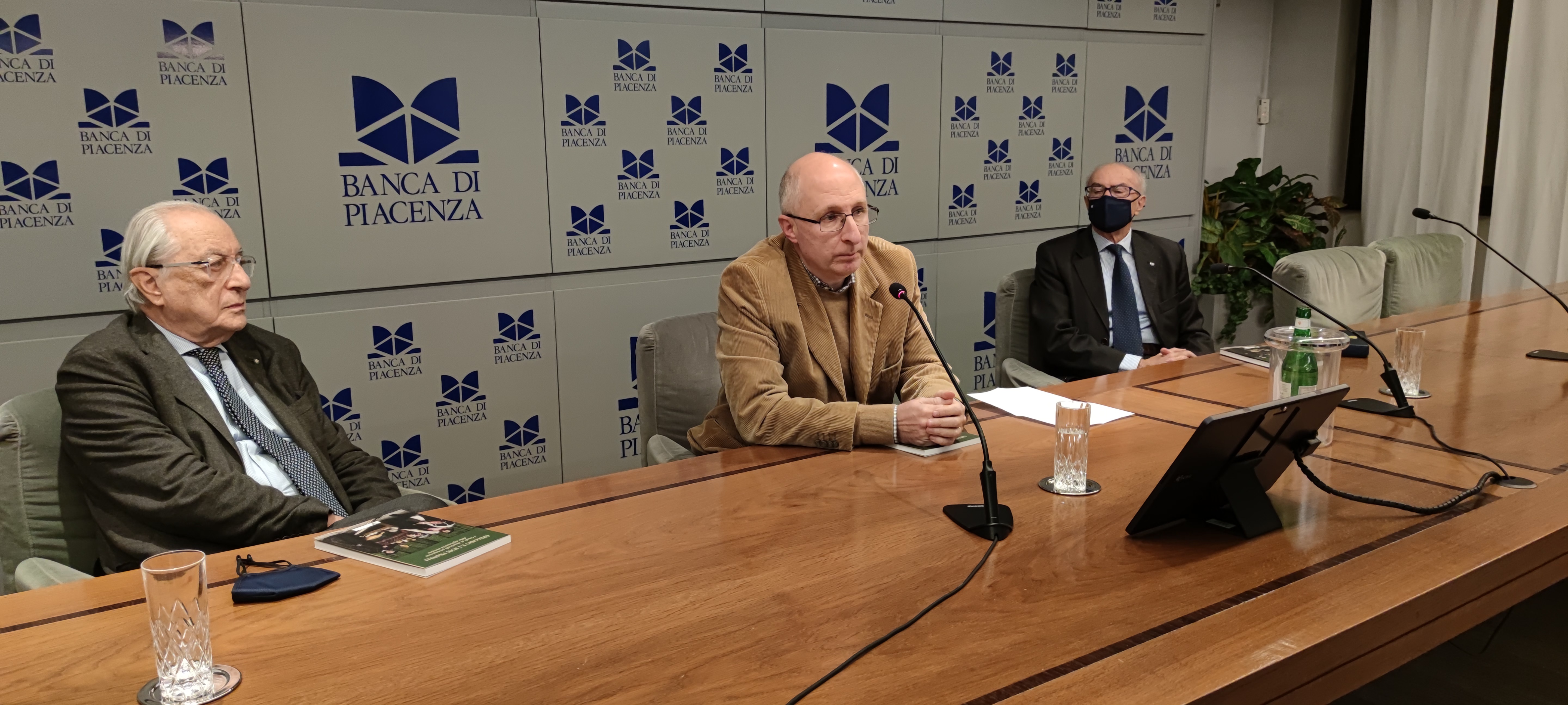 GREGORIO E I SUOI FRATELLI: STORIA INEDITA DEI CASALI DI MONTICELLI, PROTAGONISTI DELLA DIPLOMAZIA E