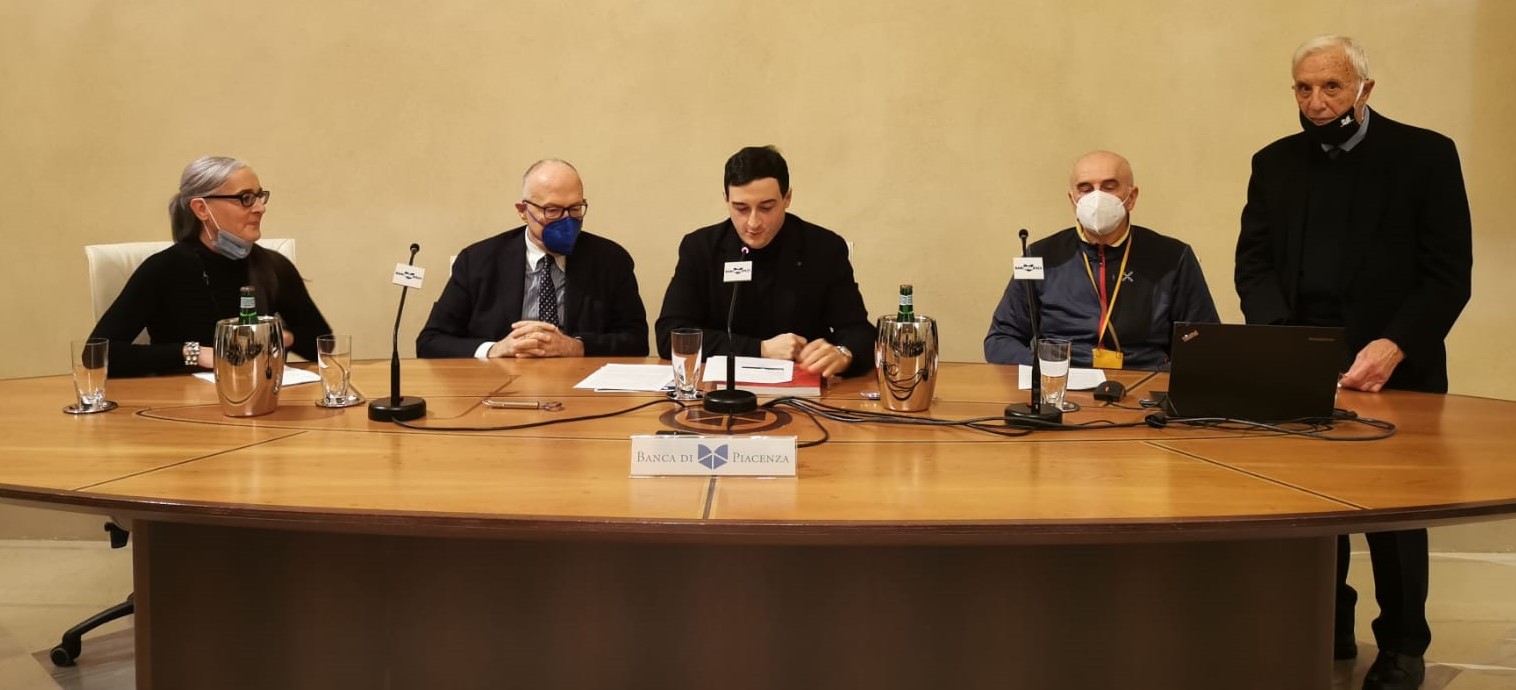 UN LIBRO PREZIOSO CHE RACCONTA IN MODO NUOVO IL TERRITORIO