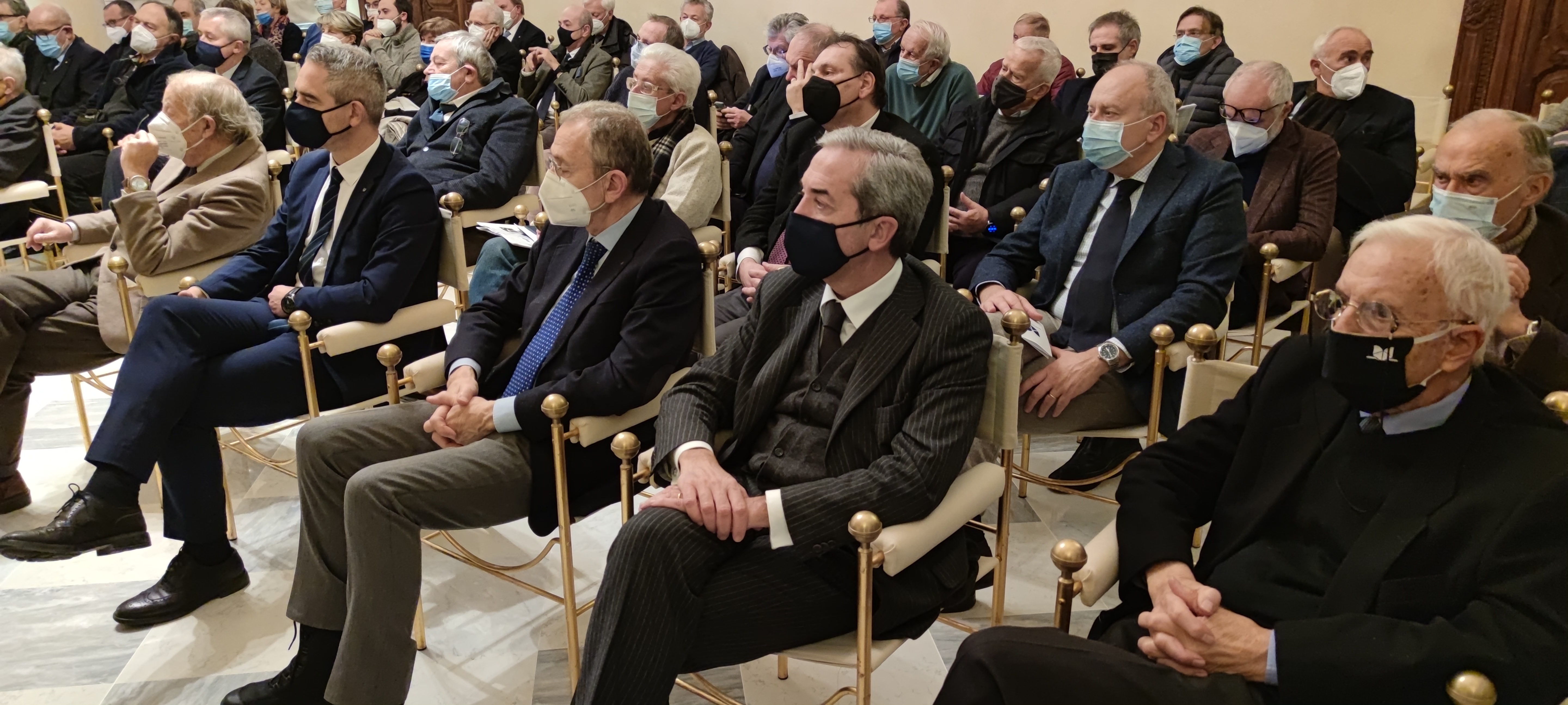 UN LIBRO PREZIOSO CHE RACCONTA IN MODO NUOVO IL TERRITORIO