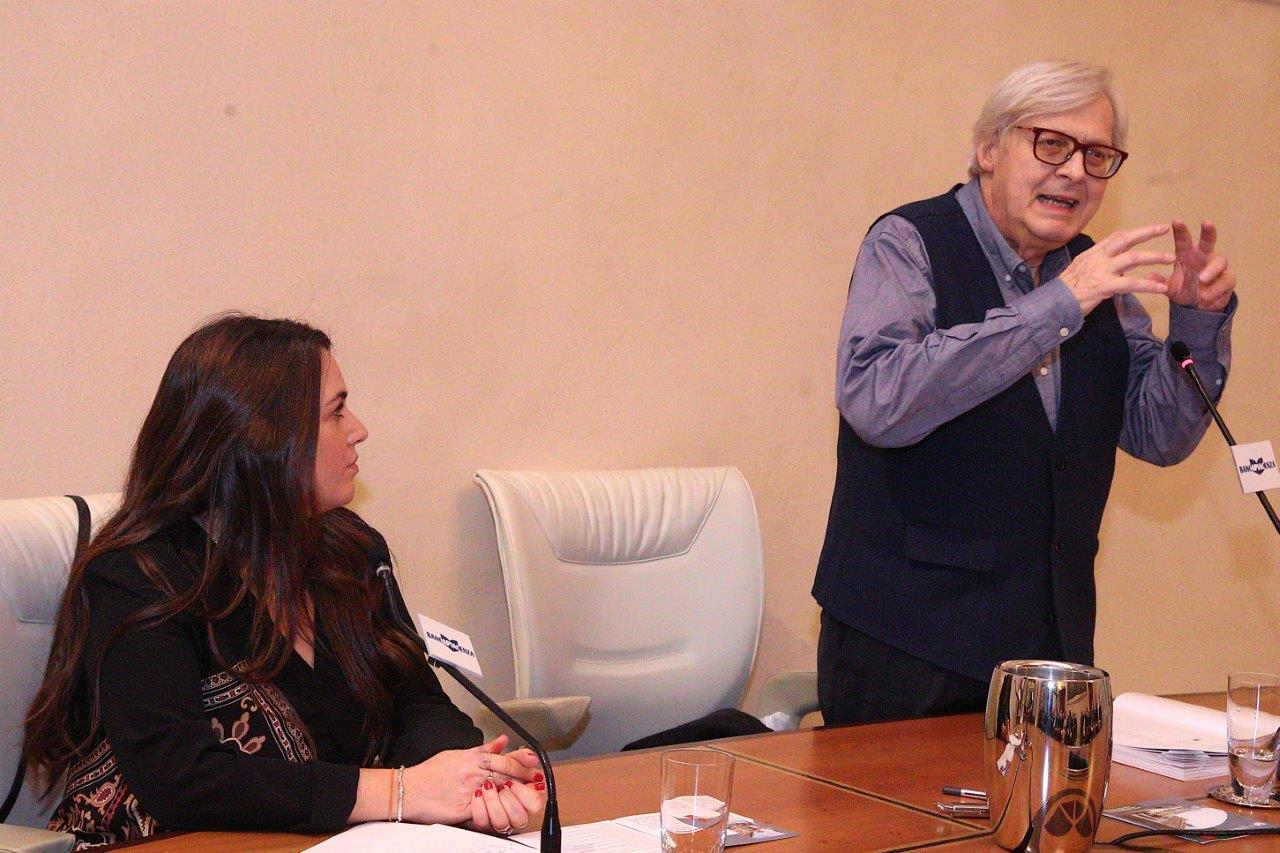 SGARBI: «UNA MOSTRA CHE CI FA CAMMINARE CON NOSTALGIA IN UNA CITTA' CHE IN PARTE NON C'E' PIU'»