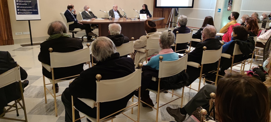 Resoconto Tavola rotonda pubblico 1 920