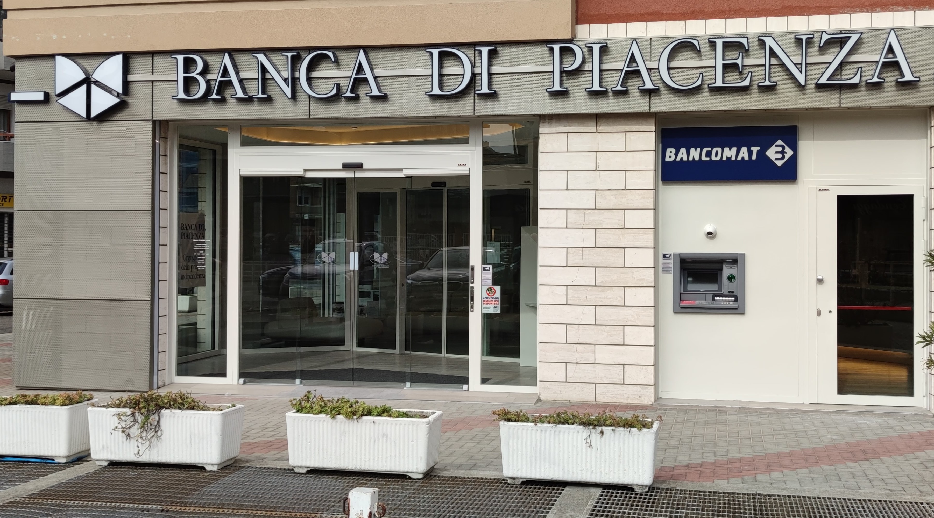 BANCA DI PIACENZA, INAUGURATA L'AGENZIA 3 DI VIA CONCILIAZIONE IN LOCALI TOTALMENTE NUOVI