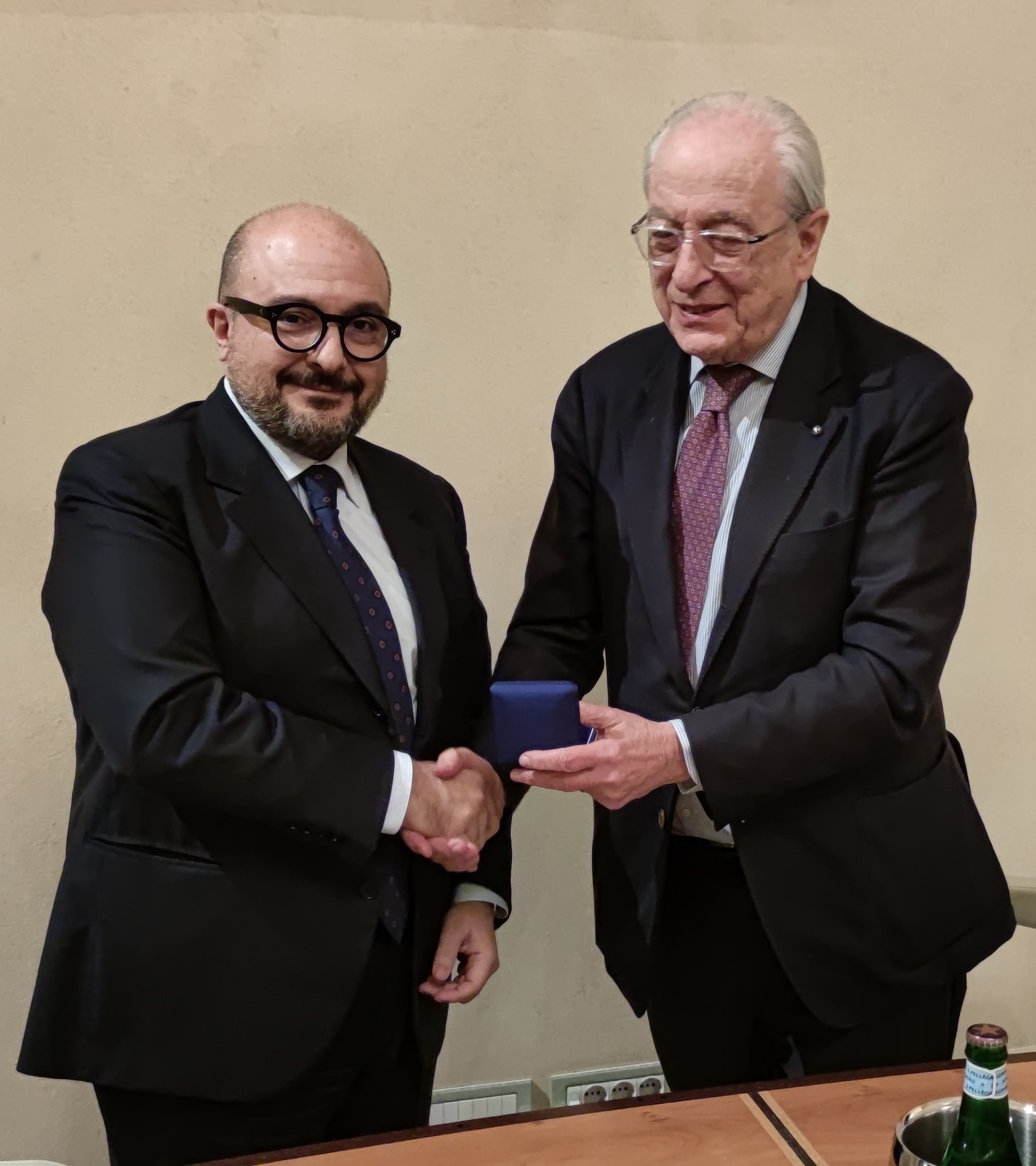 «SE SI DIMOSTRA DI ESSERE FORTI, LE GUERRE NON SCOPPIANO REAGAN FECE IMPLODERE L'URSS RIARMANDO L'OC