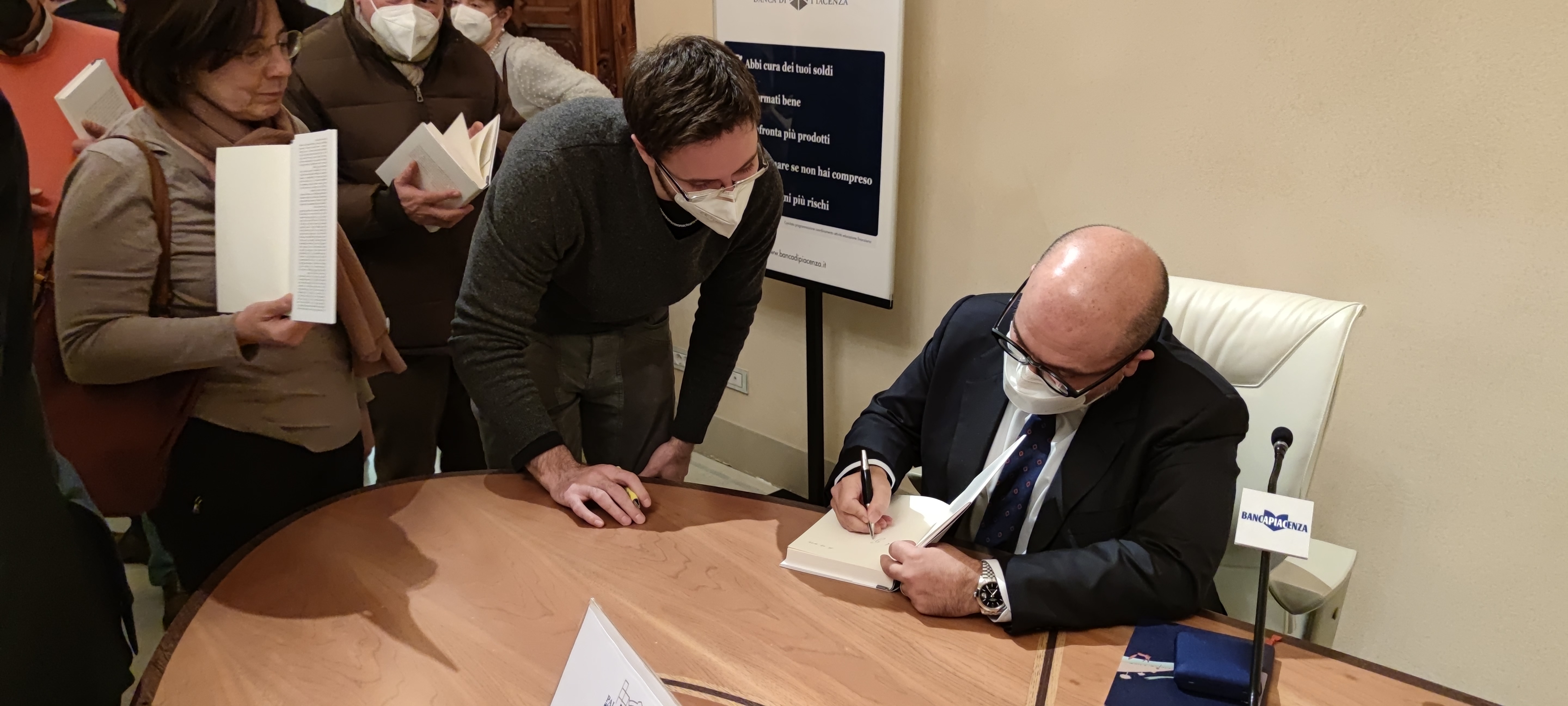 «SE SI DIMOSTRA DI ESSERE FORTI, LE GUERRE NON SCOPPIANO REAGAN FECE IMPLODERE L'URSS RIARMANDO L'OC