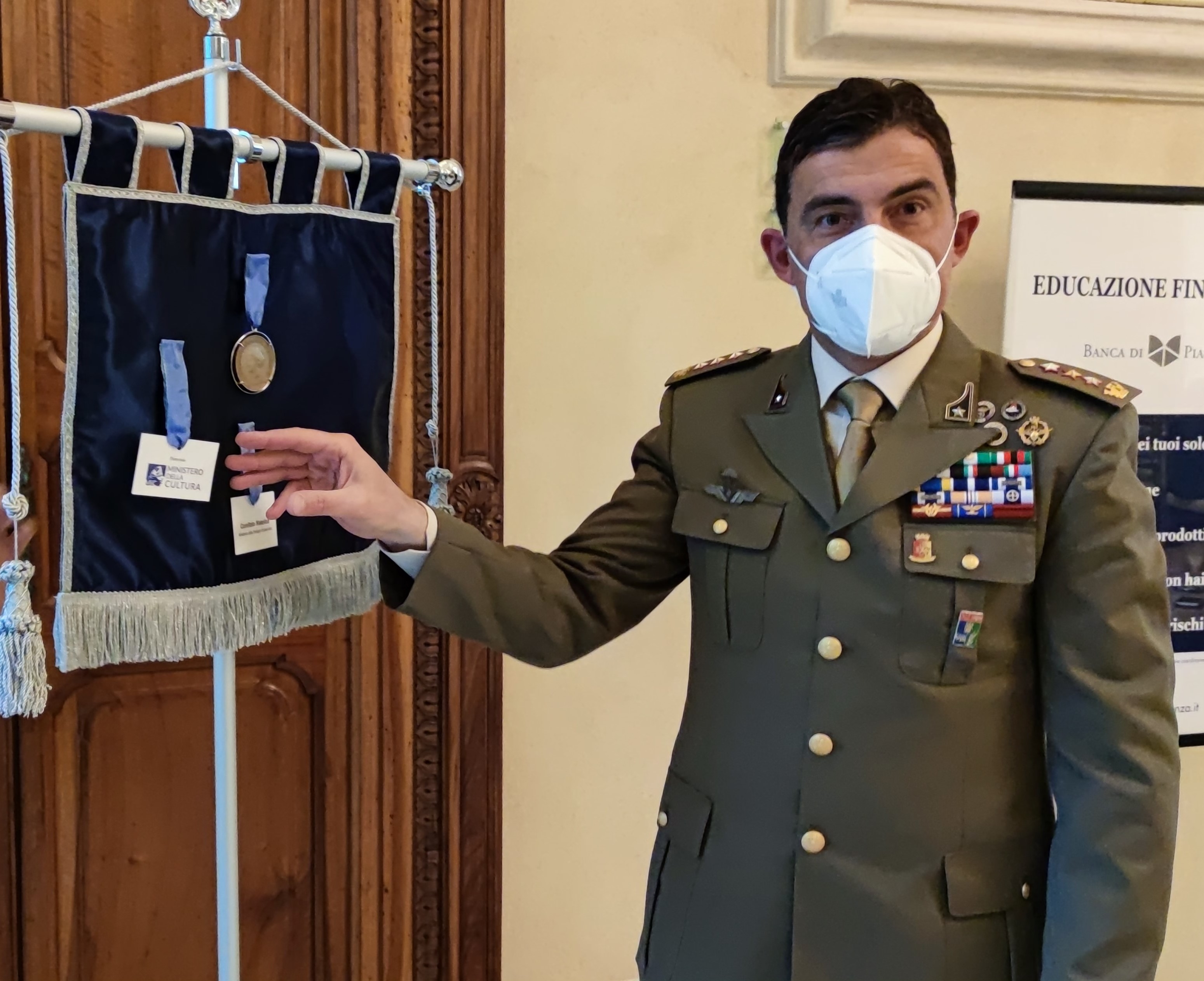 500 ANNI DALLA POSA DELLA PRIMA PIETRA DI S. MARIA DI CAMPAGNA ONORIFICENZE E RICONOSCIMENTI CONCESS