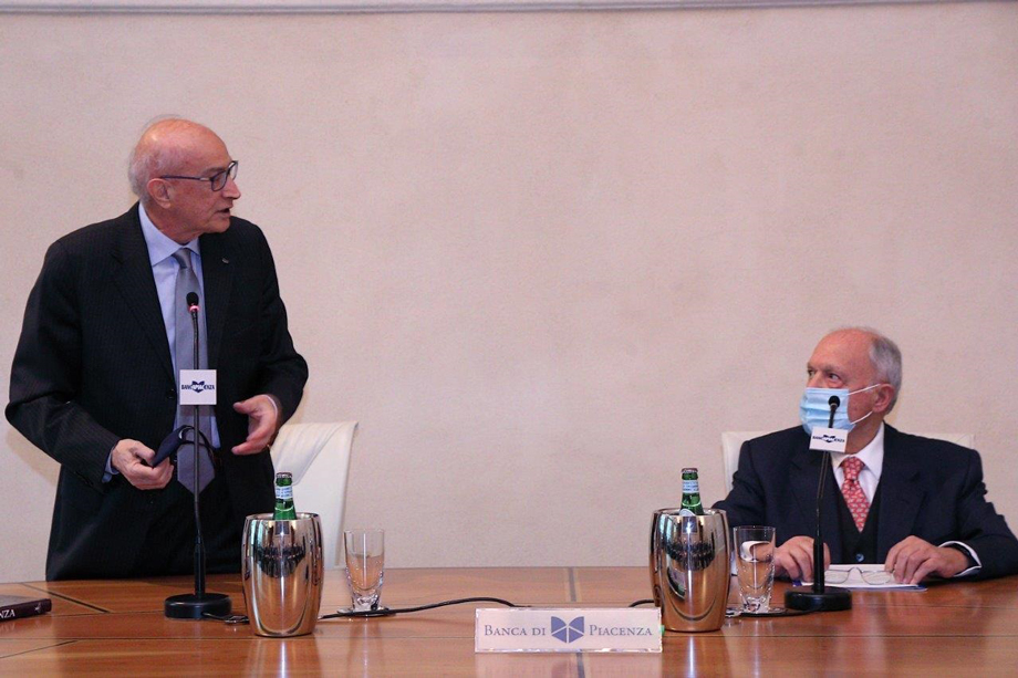 IL PRESIDENTE DELLA CONSOB SAVONA AL PALABANCAEVENTI