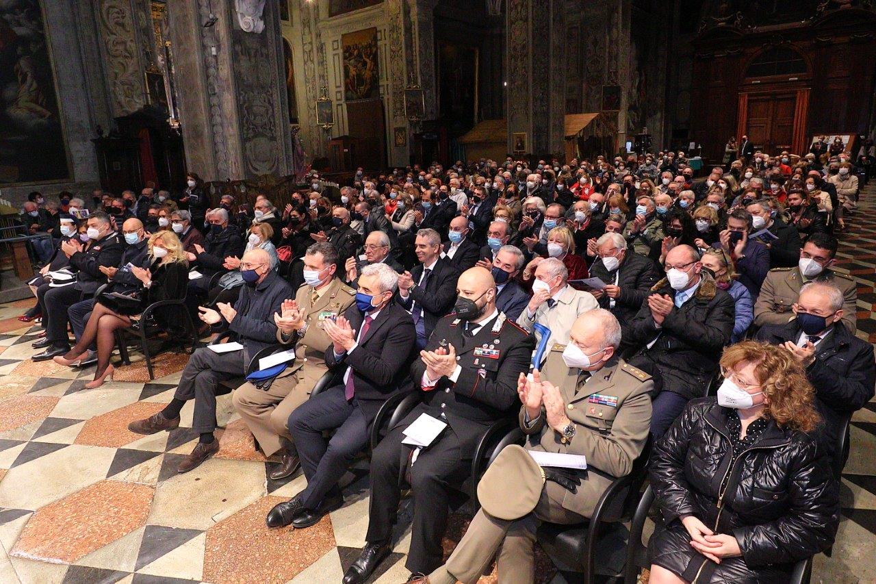 BASILICA DI S. MARIA DI CAMPAGNA GREMITA PER GLI AUGURI DELLA BANCA