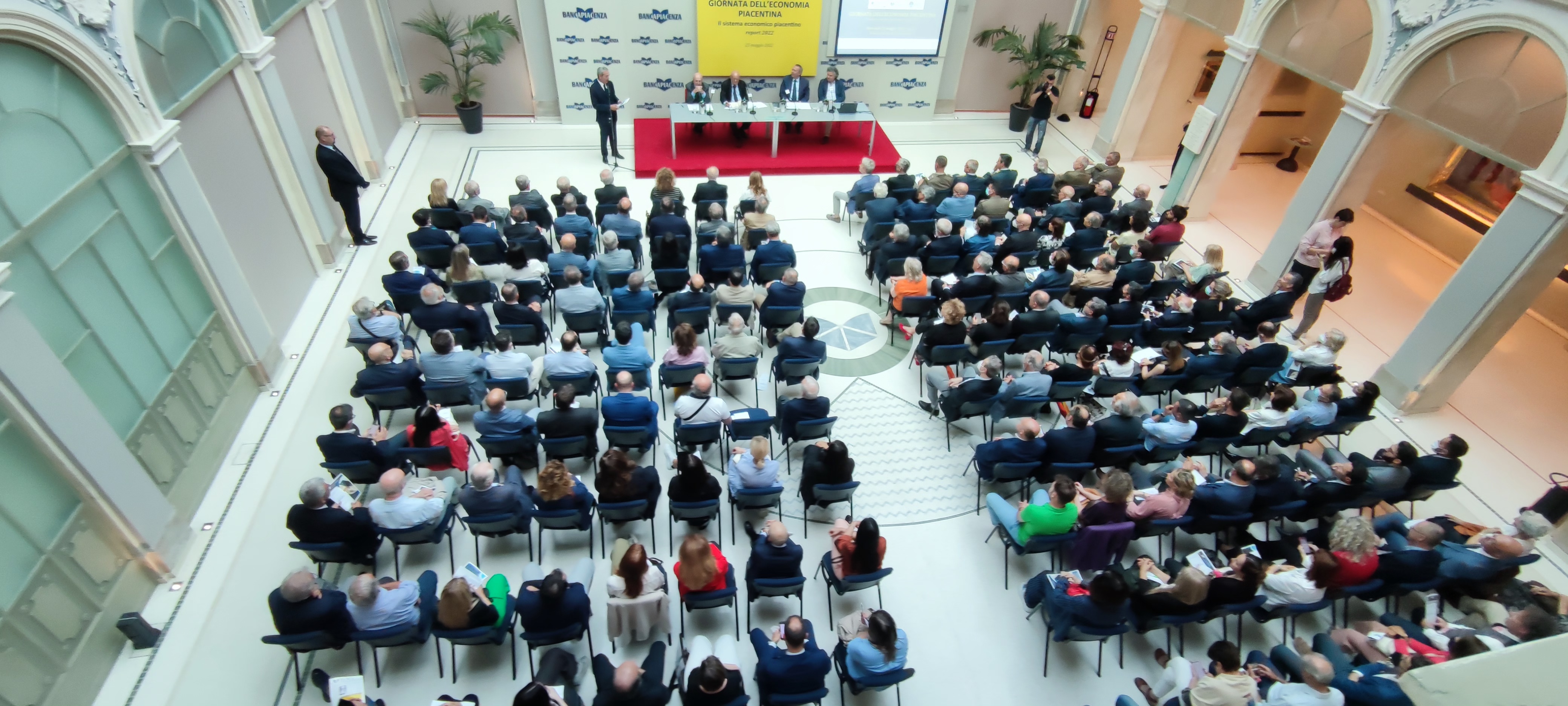 SVILUPPO FRENATO DA PROBLEMI STRUTTURALI MA IL SISTEMA PIACENZA MOSTRA SEGNALI DI TENUTA