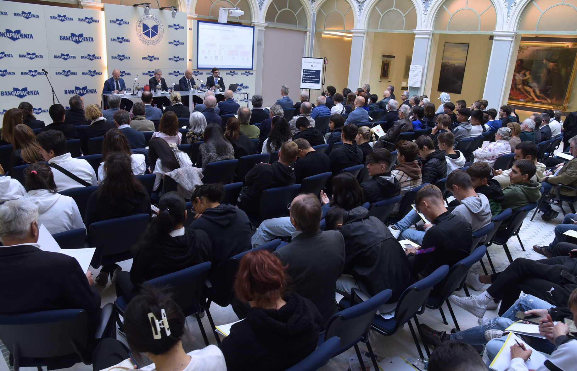 ALLE SCUOLE GIOIA, RESPIGHI E ROMAGNOSI LE BORSE DI STUDIO DELLA BANCA DI PIACENZA PER GLI STUDENTI