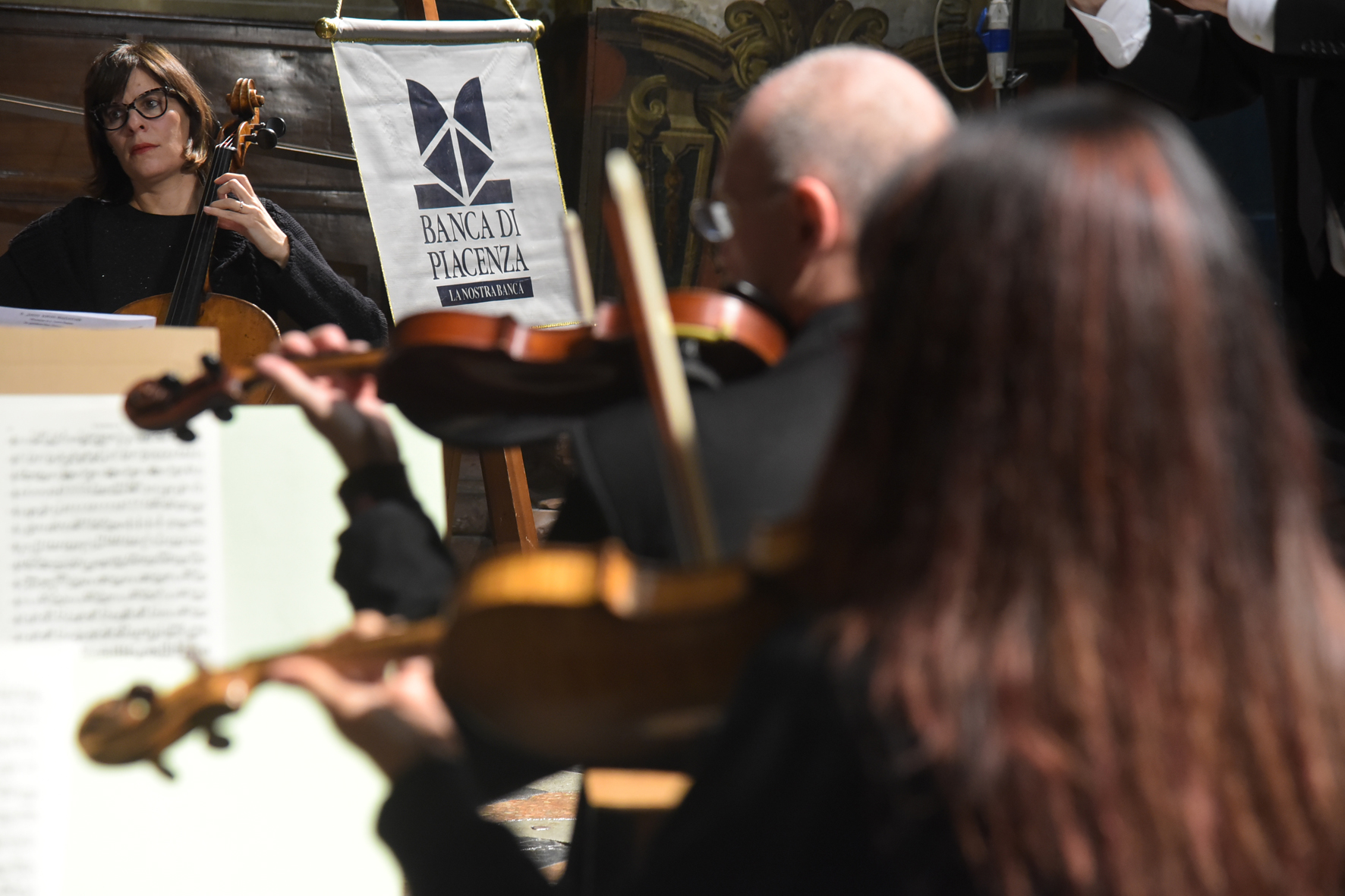 LUNGO APPLAUSO IN OMAGGIO AL PRESIDENTE SFORZA AL TRADIZIONALE CONCERTO DEGLI AUGURI CHE IDEÒ NEL 19