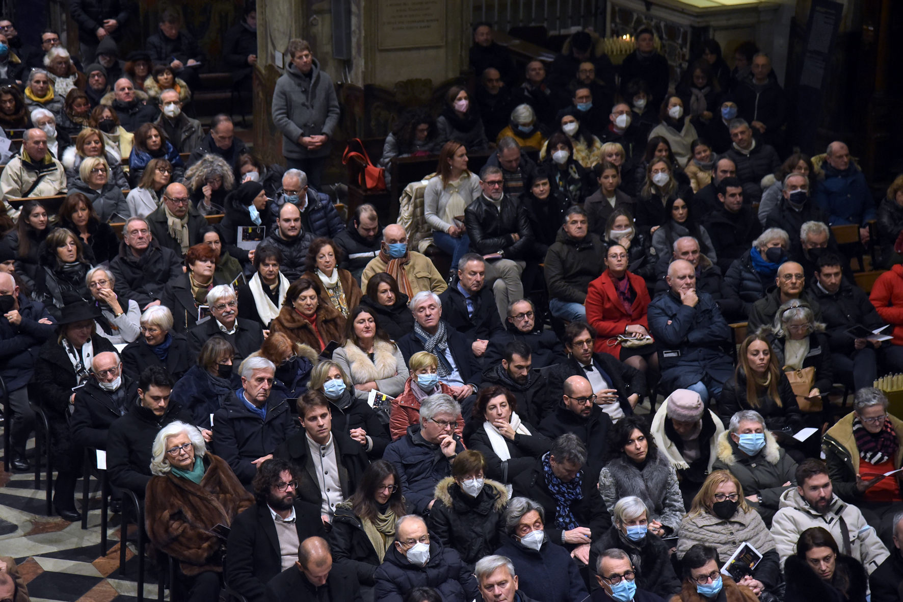 LUNGO APPLAUSO IN OMAGGIO AL PRESIDENTE SFORZA AL TRADIZIONALE CONCERTO DEGLI AUGURI CHE IDEÒ NEL 19