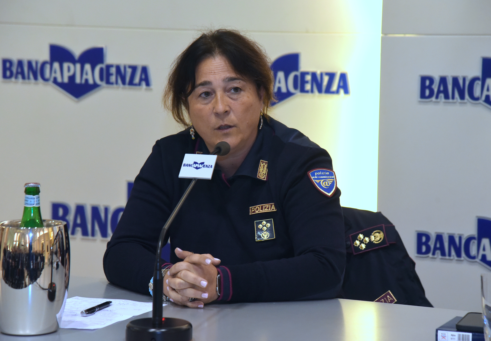 DALLE TRUFFE INFORMATICHE CI SI DIFENDE DENUNCIANDO E ALLACCIANDOCI LA CINTURA COME SE FOSSIMO IN