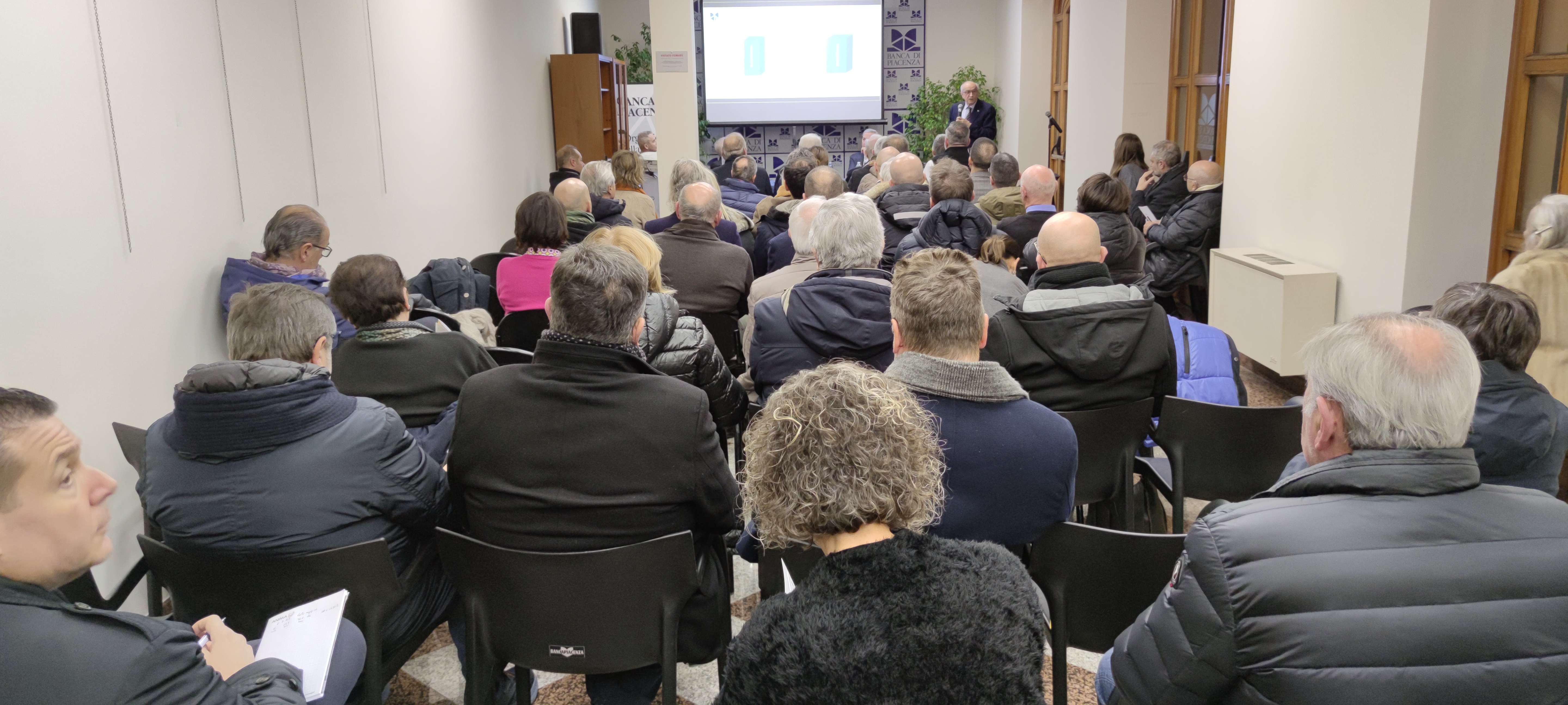 «UTILI RECORD E LA BANCA DI PIACENZA NON È IN VENDITA»