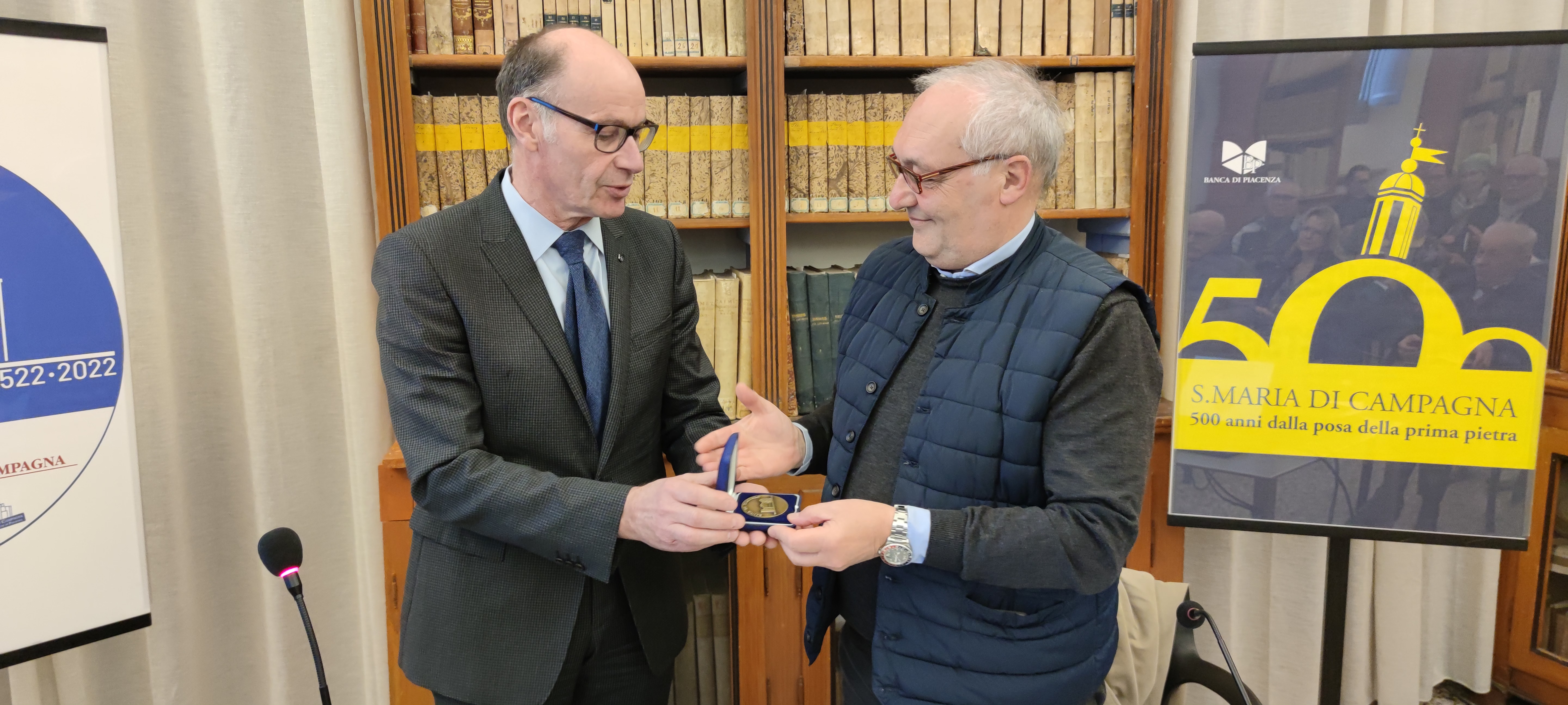 LA MELAGRANA DI PIACENZA COME LA "GRANDE MELA" DI NEW YORK?