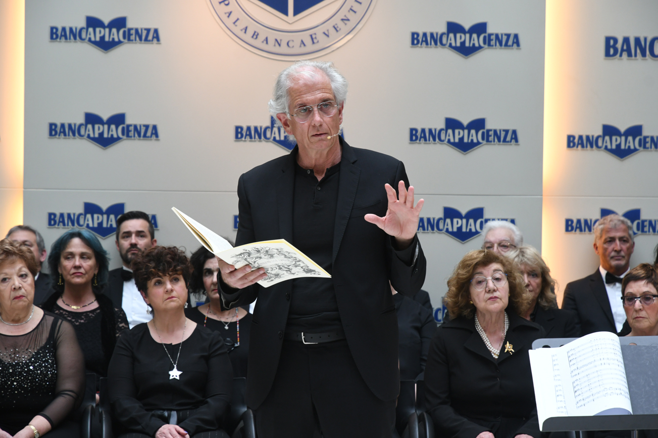 SAPERE DI ESSERE NEL CUORE DELLA BANCA GLI AVREBBE FATTO MOLTO PIACERE