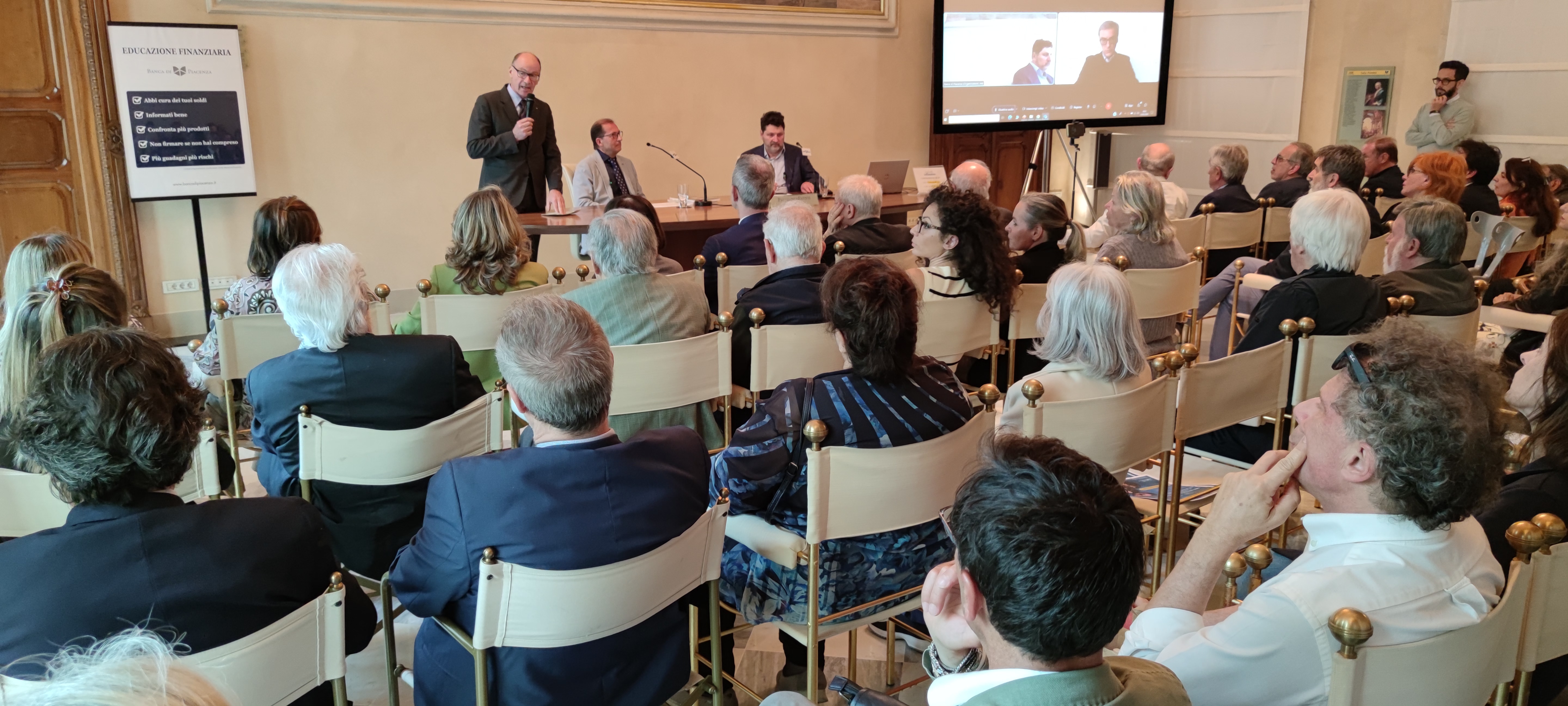 COSTRUIRE, ABITARE, ARREDARE IN MODO SOSTENIBILE PER FAR SOGNARE E PER FAR STAR BENE LE PERSONE