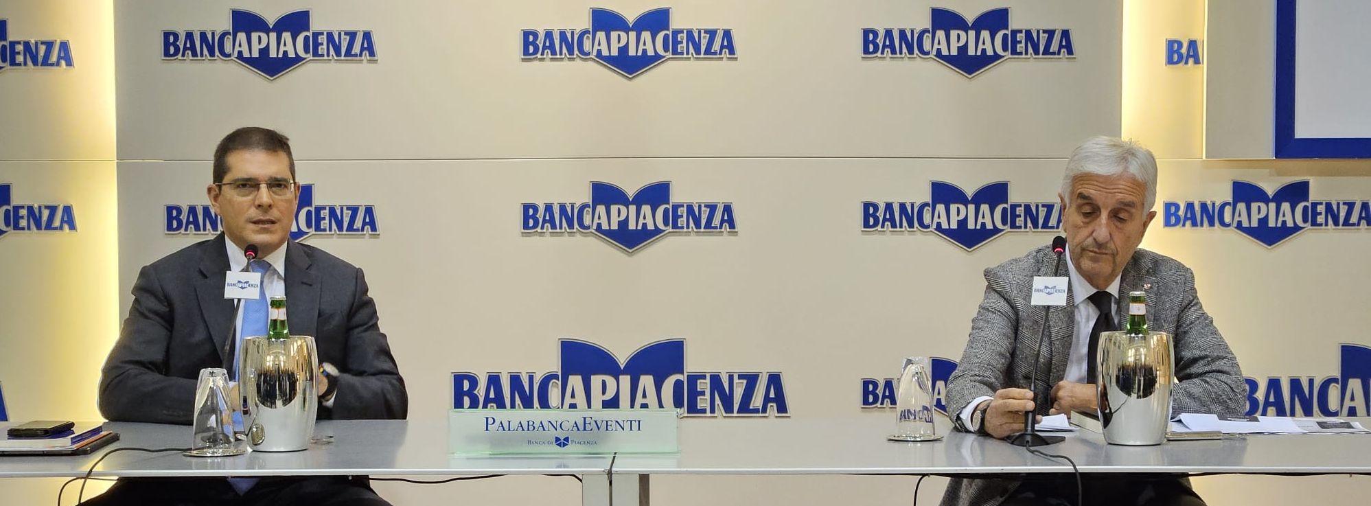 CAPEZZONE AL PALABANCAEVENTI CHI E' SICURO DELLE PROPRIE IDEE NON TEME IL CONFRONTO