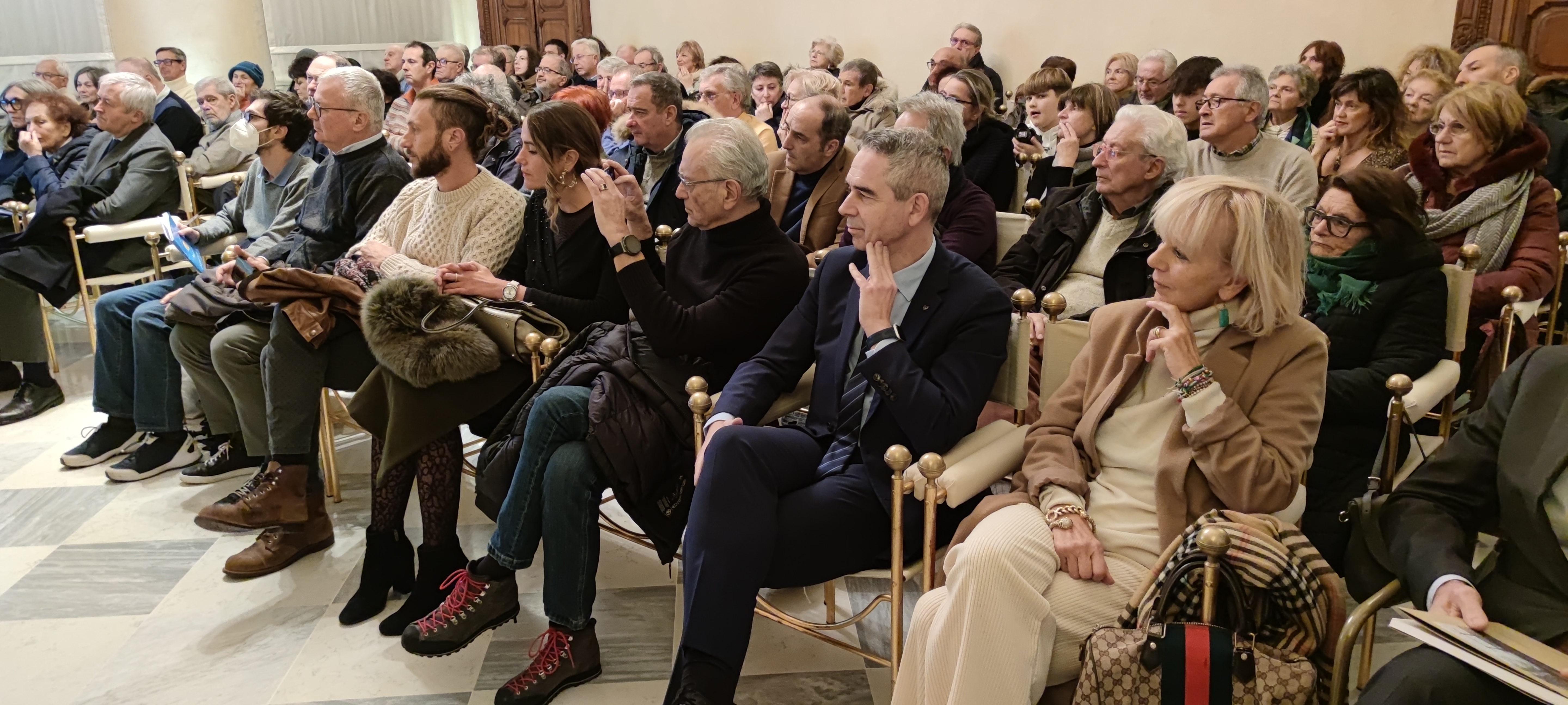 PO, LE STORIE RACCONTATE DAGLI SCATTI DI MAIAVACCA