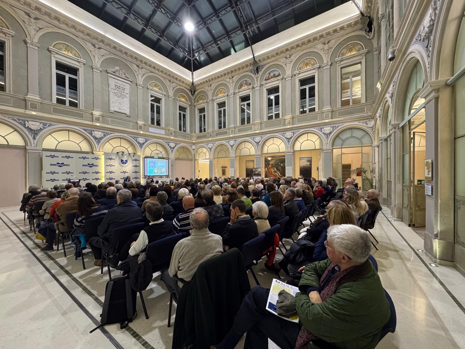 PALABANCAEVENTI AFFOLLATO PER LA PRESENTAZIONE DEL VOLUME "SCRIPTA MANENT" EDITO DALLA NOSTRA BANCA