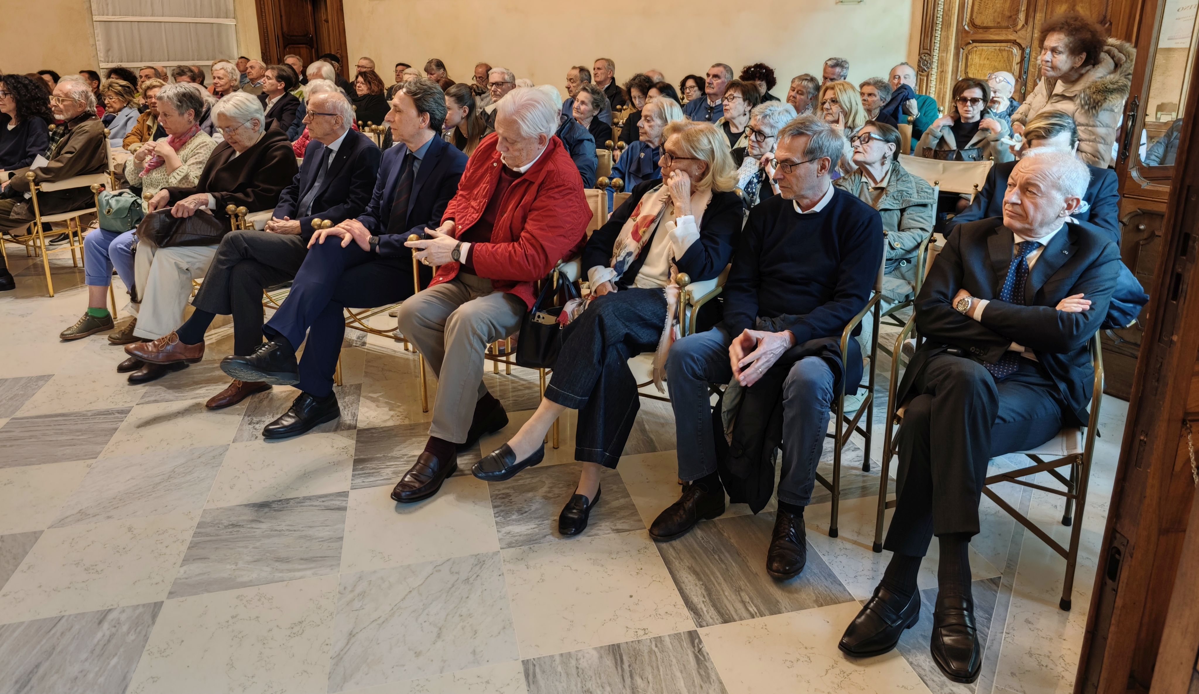 PRESENTATO AL PALABANCAEVENTI L'ULTIMO LIBRO DI VALERIA POLI SUI CASTELLI DEL PIACENTINO