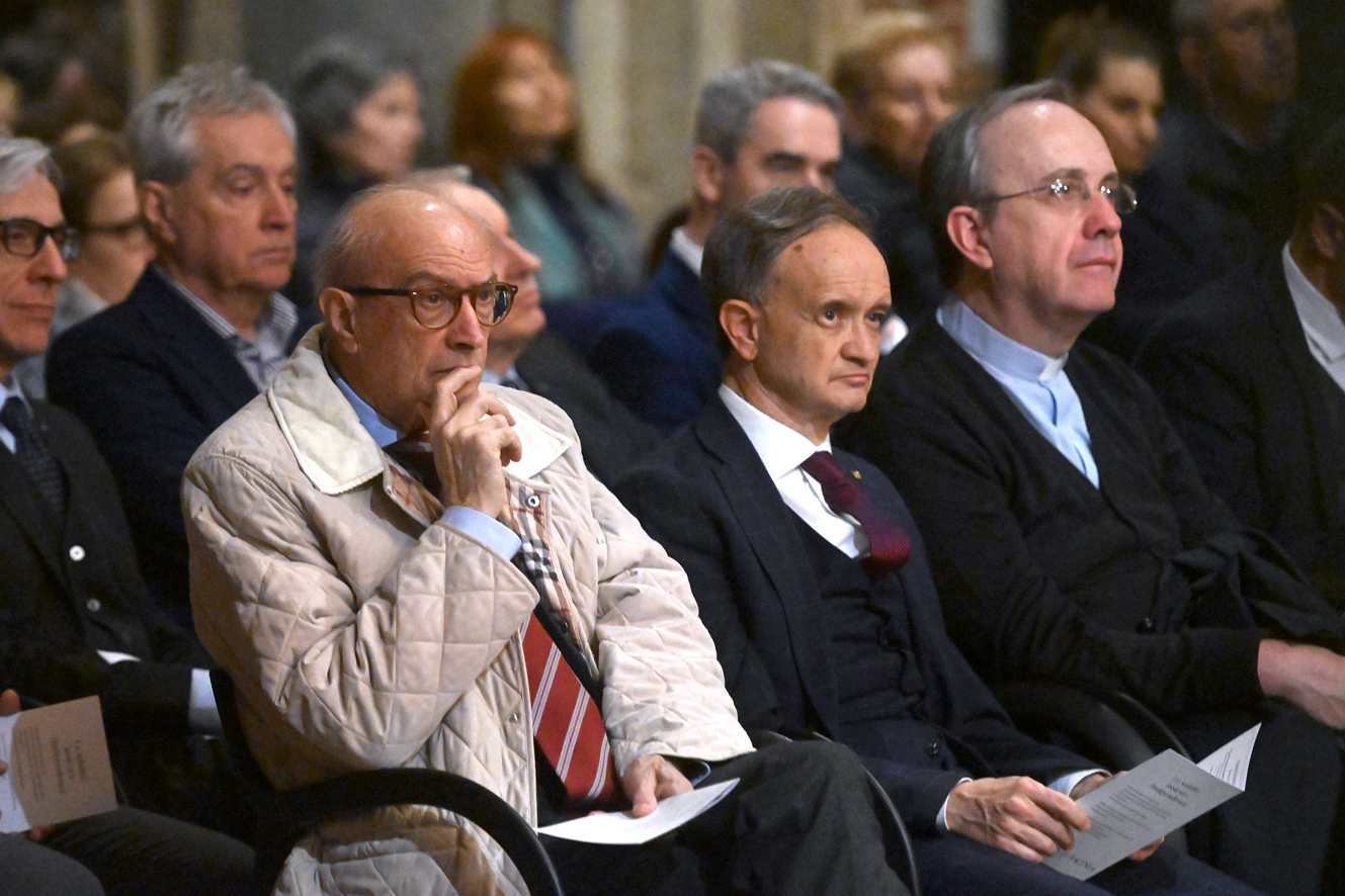 GLI AUGURI DI PASQUA BATTONO ANCHE IL MALTEMPO S. SAVINO GREMITA PER IL CONCERTO DELLA BANCA