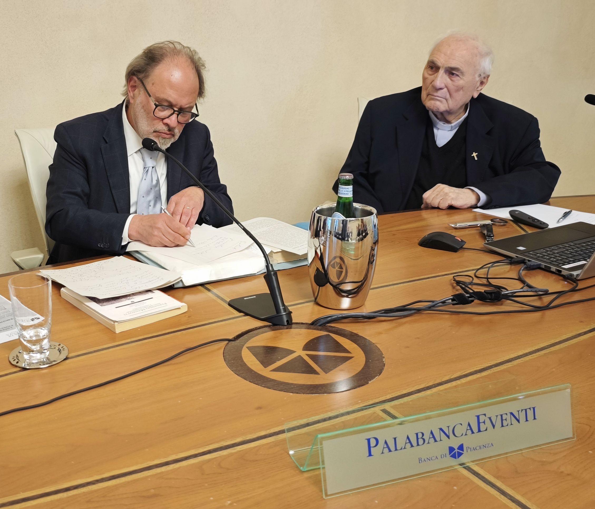 FERNANDO MANZOTTI E IL VESCOVO SCALABRINI: DUE MODI ORIGINALI DI STUDIARE L'EMIGRAZIONE