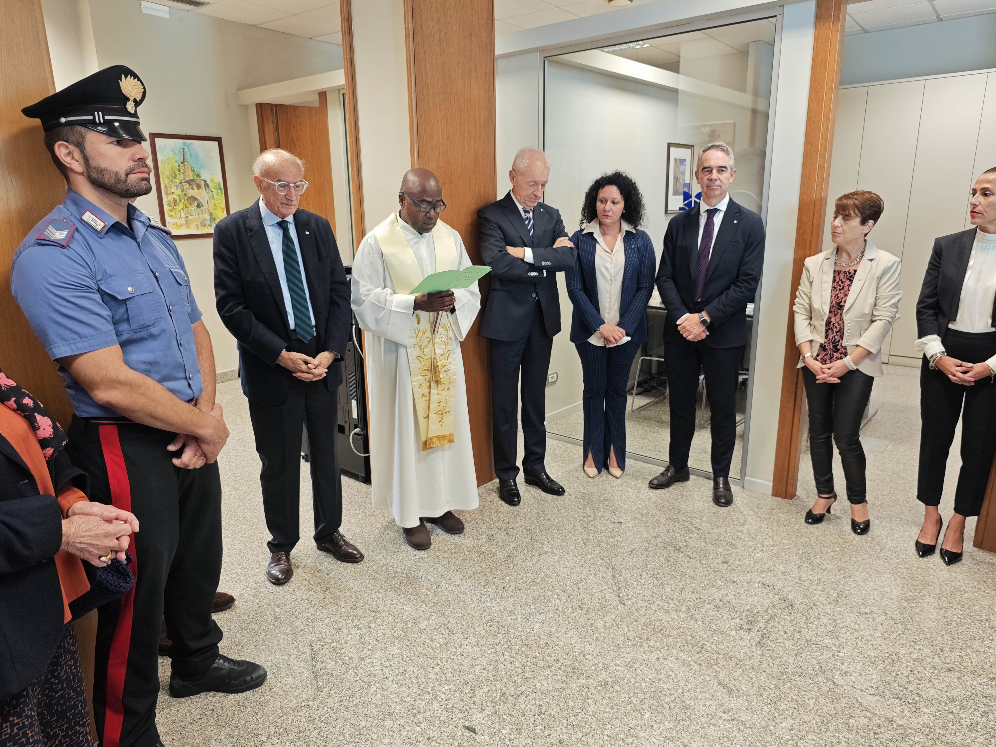 FESTEGGIATO L'ANNIVERSARIO DELLA FILIALE DI NIBBIANO IL SINDACO: «UNA BANCA DI TERRITORIO VICINA ALL